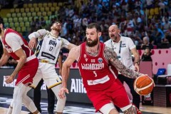 朱利葉斯-蘭德爾續約森林狼，新賽季期待輝煌表現